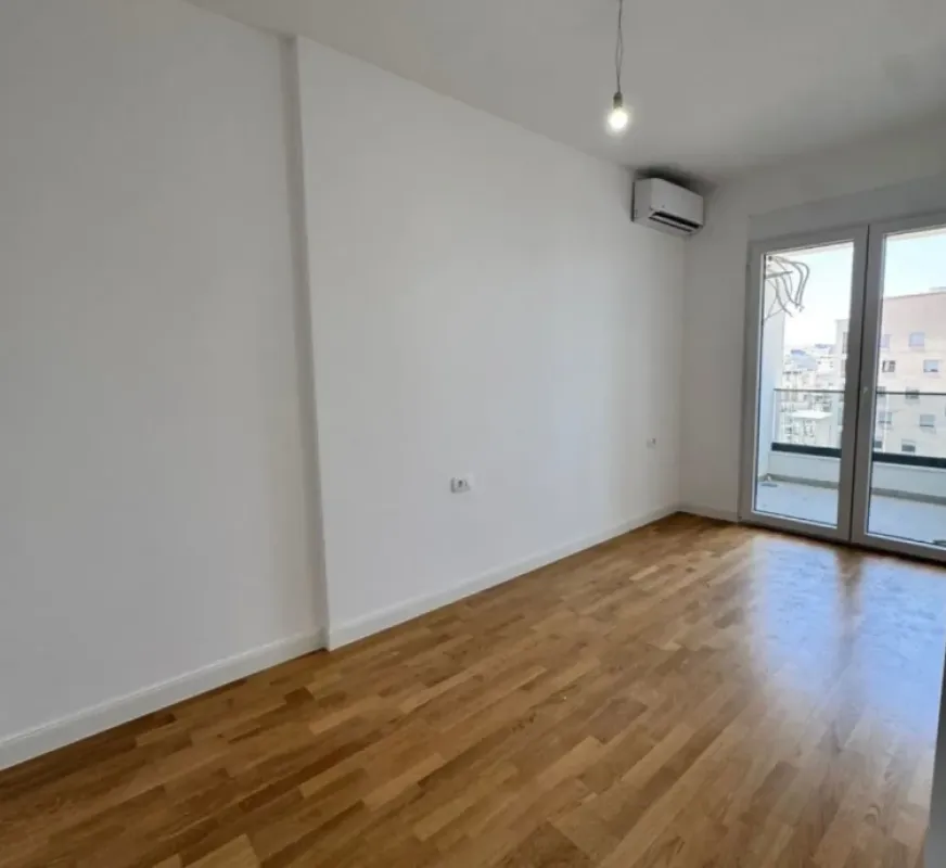 Prodaja, dvosoban stan, 74m², Bar, Crna Gora