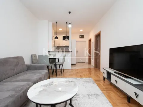 Izdavanje, jednosoban stan, 40m², Ljubović, Podgorica - image 1