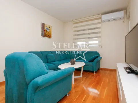 Rent, two bedroom apartment, 75m², City Kej, Podgorica - image 2