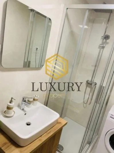 Izdavanje, jednosoban stan, 45m², New City, Podgorica