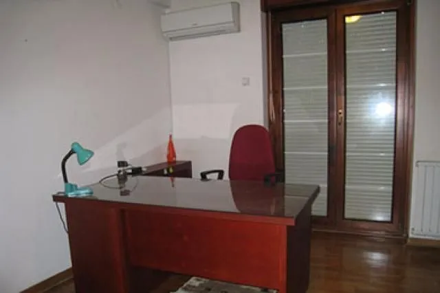 Rent, four bedroom apartment, 136m², Savski Venac, Beograd