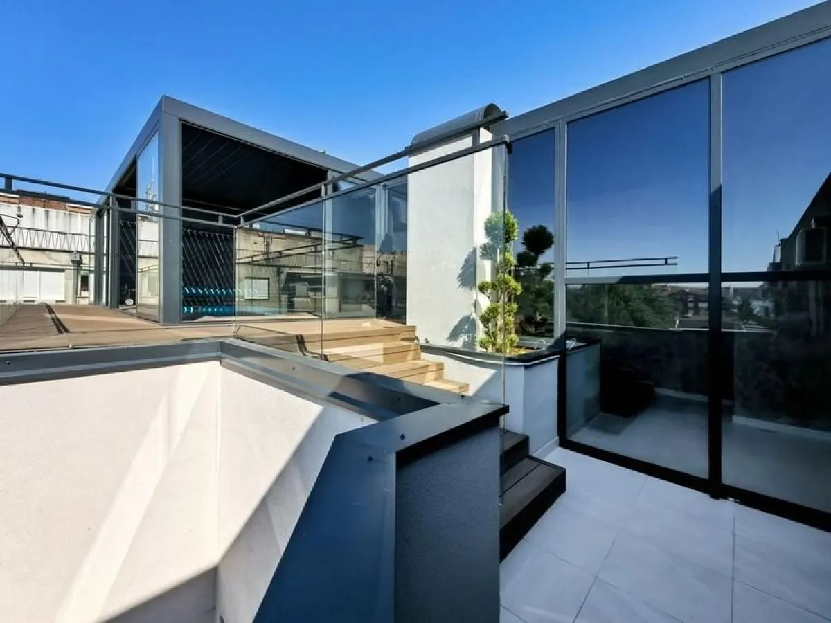 Prodaja, stan, 240m², Adamovićevo Naselje, Novi Sad Sve Podlokacije