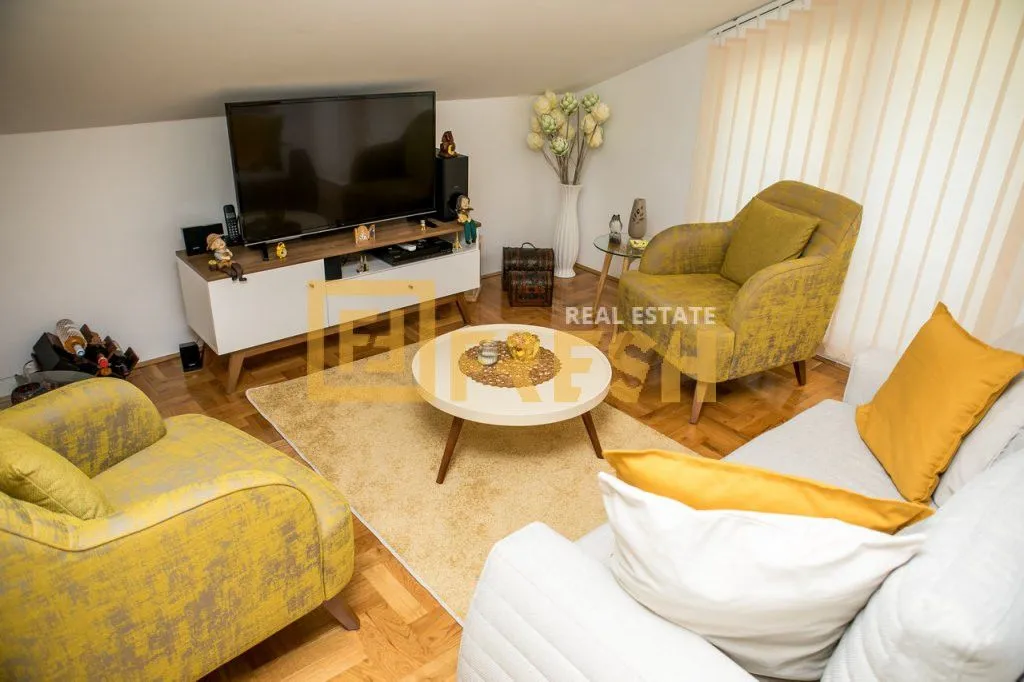 Rent, one bedroom apartment, 47m², Cetinje, Crna Gora