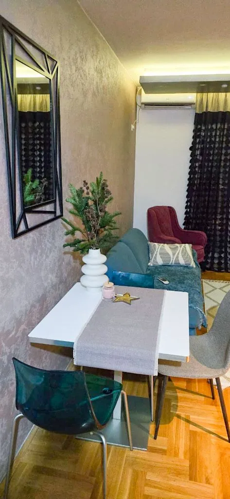 Izdavanje, jednosoban stan, 45m², Zabjelo, Podgorica
