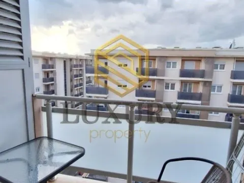 Prodaja, garsonjera, 29m², City Kvart, Podgorica - image 7