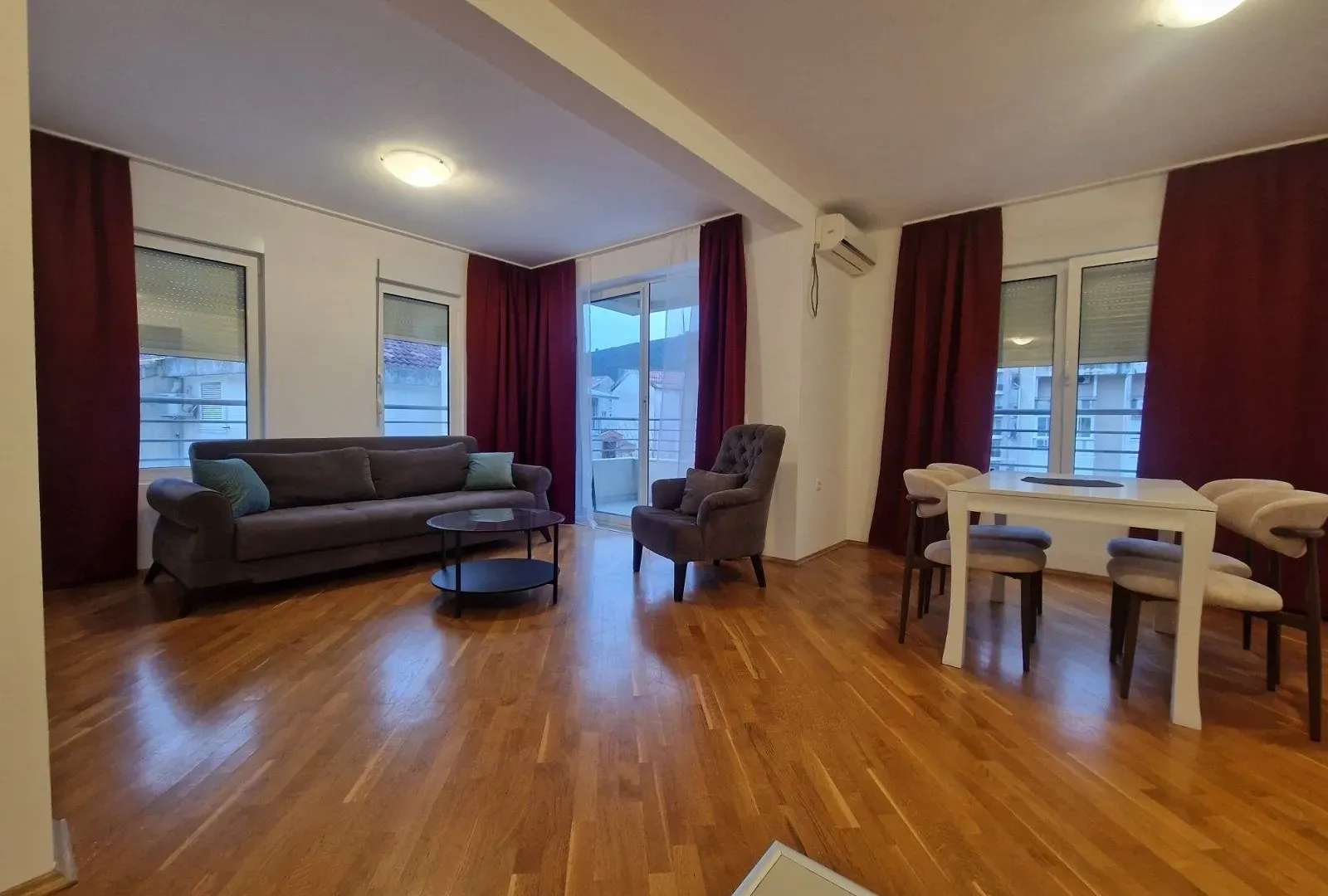 Rent, one bedroom apartment, 60m², Budva, Crna Gora