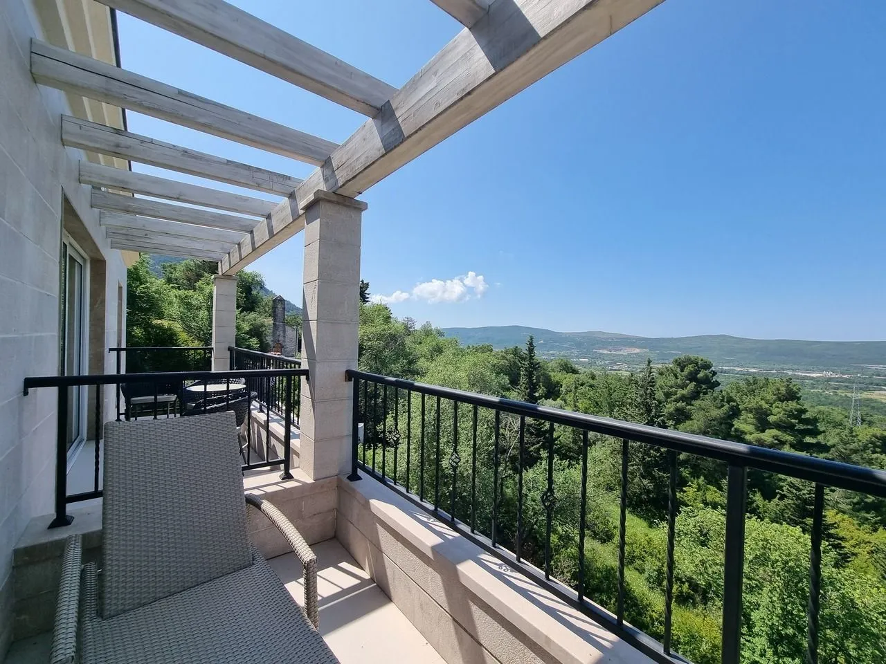 Prodaja, dvosoban stan, 101m², Kavač, Kotor