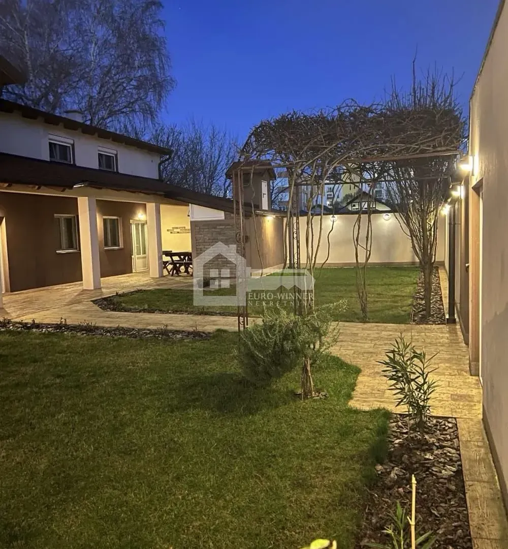 Prodaja, kuća, 162m², Zemun Gornji Grad, Zemun Sve Podlokacije