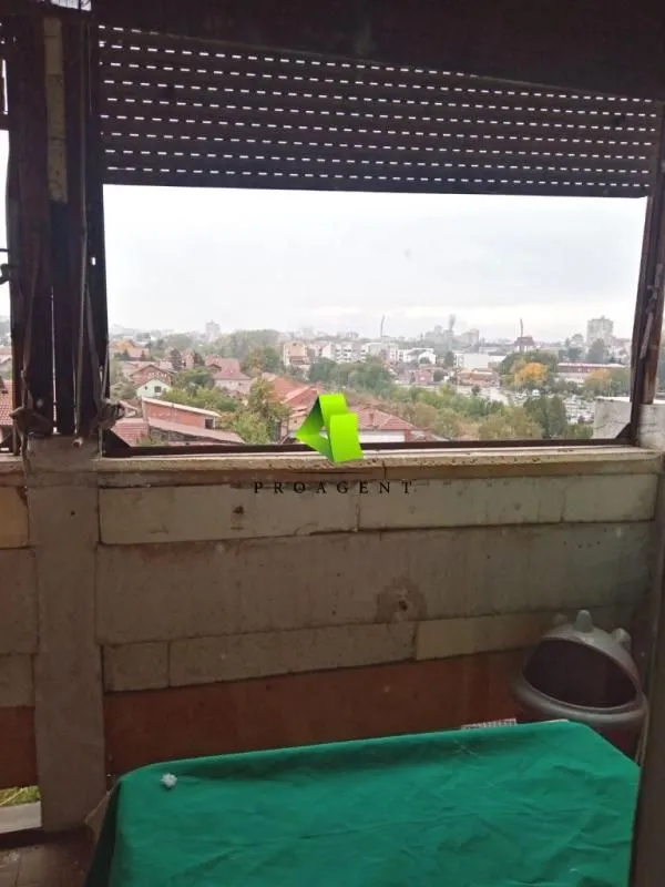 Prodaja, četvorosoban stan, 80m², Palilula, Niš