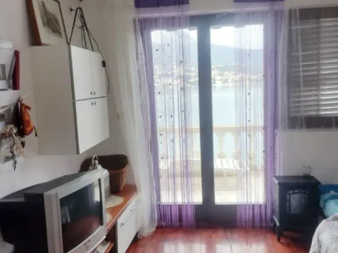 Sale, studio apartment, 33m², Njivice, Herceg Novi - image 6