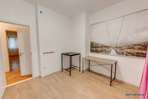 Sale, three bedroom apartment, 60m², Zemun Marije Bursać, Zemun Sve Podlokacije - image 7