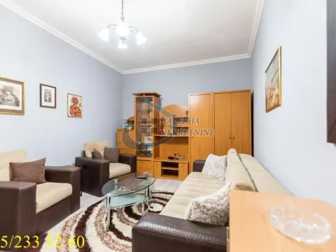 Prodaja, trosoban stan, 70m², Gundulićev Venac, Beograd - image 15