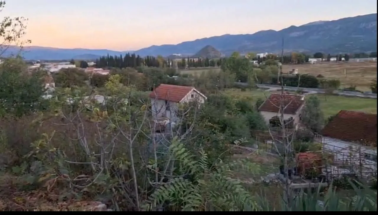Prodaja, kuća, 100m², Gorica C, Podgorica