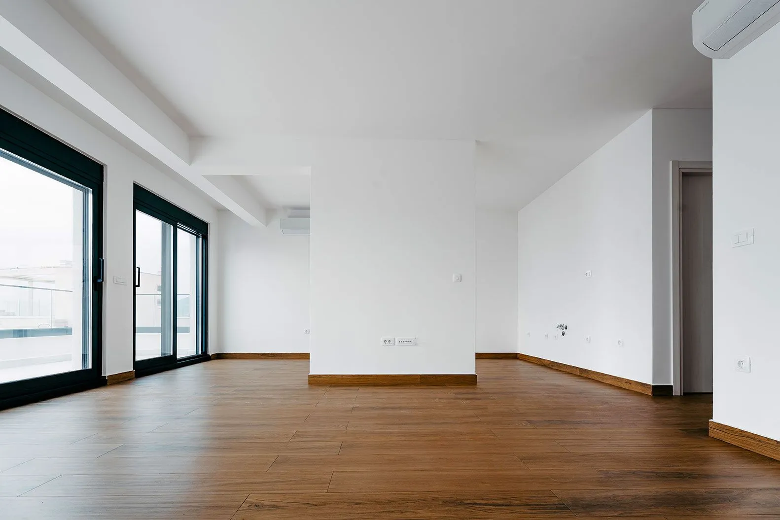 Izdavanje, ugostiteljski objekat, 1600m², Budva, Crna Gora