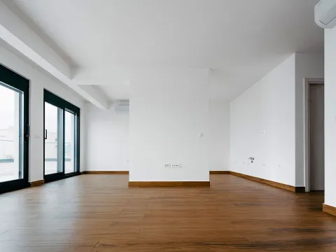 Izdavanje, ugostiteljski objekat, 1600m², Budva, Crna Gora - image 36