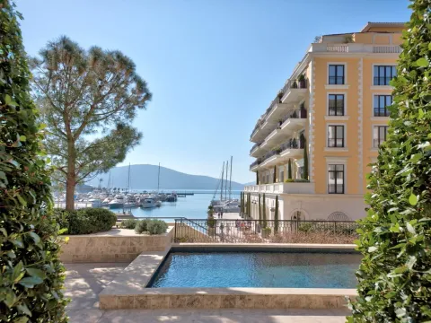 Prodaja, trosoban stan, 204m², Porto Montenegro, Tivat - image 2