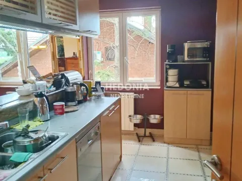 Sale, apartment, 217m², Banjica, Voždovac Sve Podlokacije - image 5
