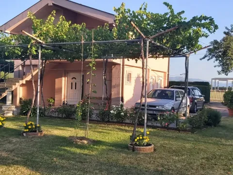 Prodaja,  kuća, 120m2, Danilovgrad