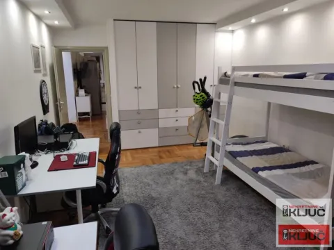 Sale, four bedroom apartment, 75m², Grbavica, Novi Sad Sve Podlokacije - image 16