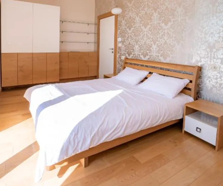 Rent, house, 300m², Dub, Kotor