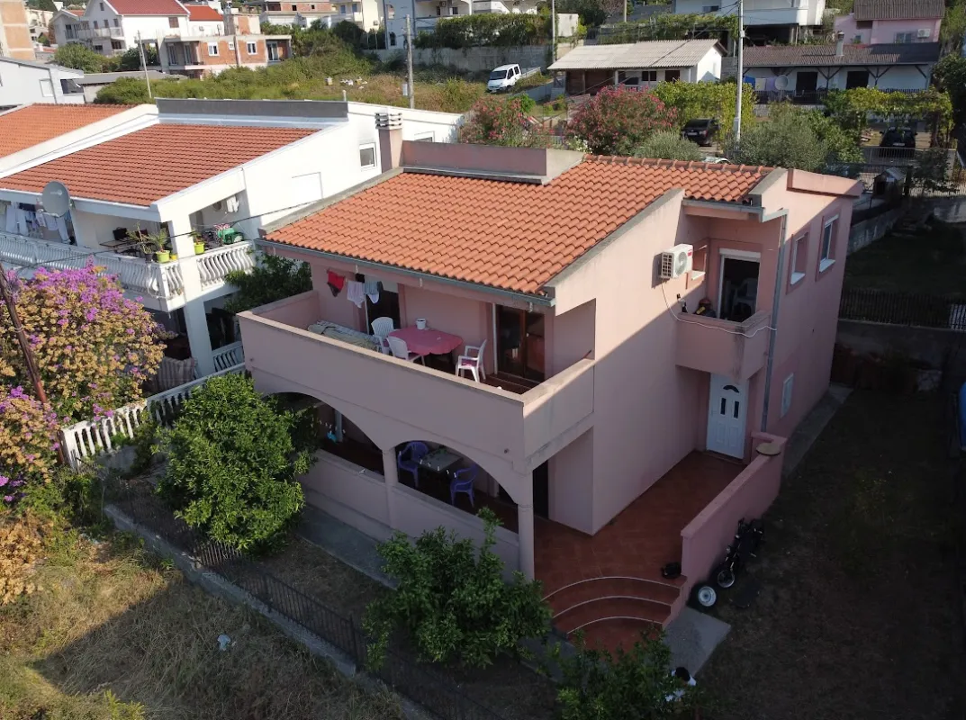 Sale, house, 220m², Šušanj, Bar