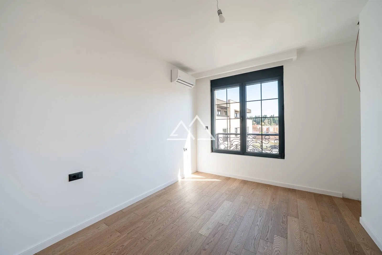 Sale, three bedroom apartment, 96m², Tivat, Crna Gora