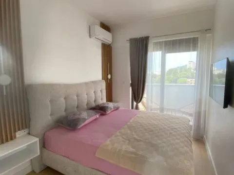 Sale, one bedroom apartment, 42m², Bečići, Budva - image 9