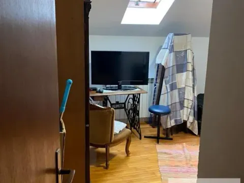 Prodaja, četvorosoban stan, 104m², Zemun Centar, Zemun Sve Podlokacije - image 6