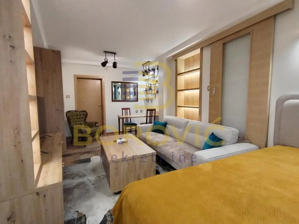 Izdavanje, jednosoban stan, 36m², Palilula Sve Podlokacije, Beograd