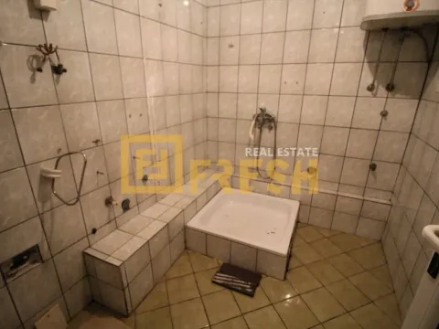 Prodaja, poslovni prostor, 75m², Gorica C, Podgorica - image 7