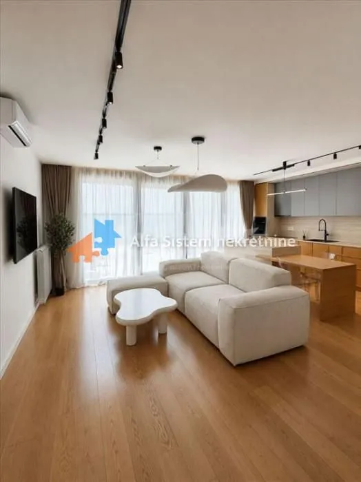 Rent, three bedroom apartment, 125m², Vračar Sve Podlokacije, Beograd
