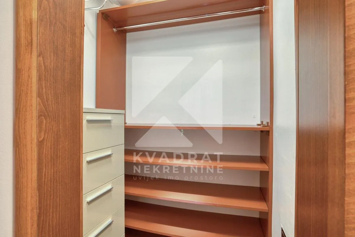 Rent, two bedroom apartment, 90m², Centar, Podgorica
