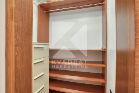 Rent, two bedroom apartment, 90m², Centar, Podgorica - image 23