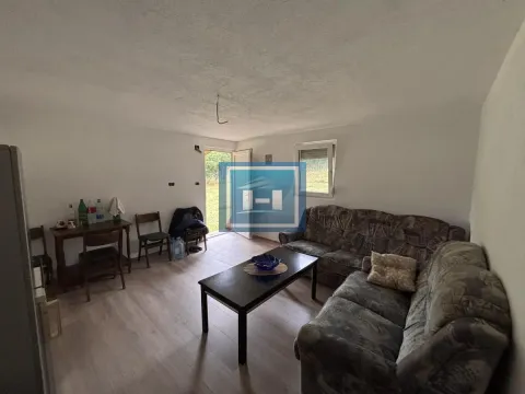 Prodaja, kuća, 20m², Kalenovac, Jagodina - image 10