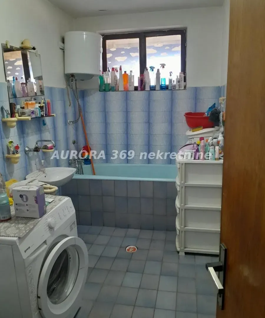 Prodaja, kuća, 161m², Futog, Novi Sad Sve Podlokacije