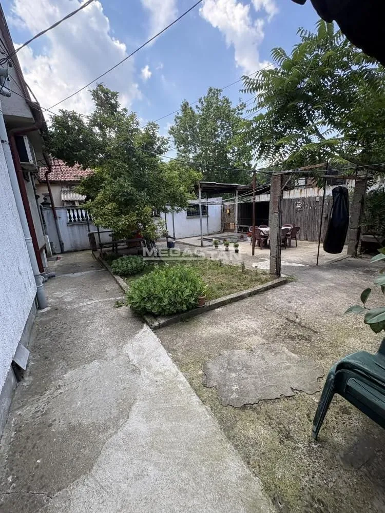 Prodaja, dvosoban stan, 34m², Slavujev Venac, Zvezdara Sve Podlokacije