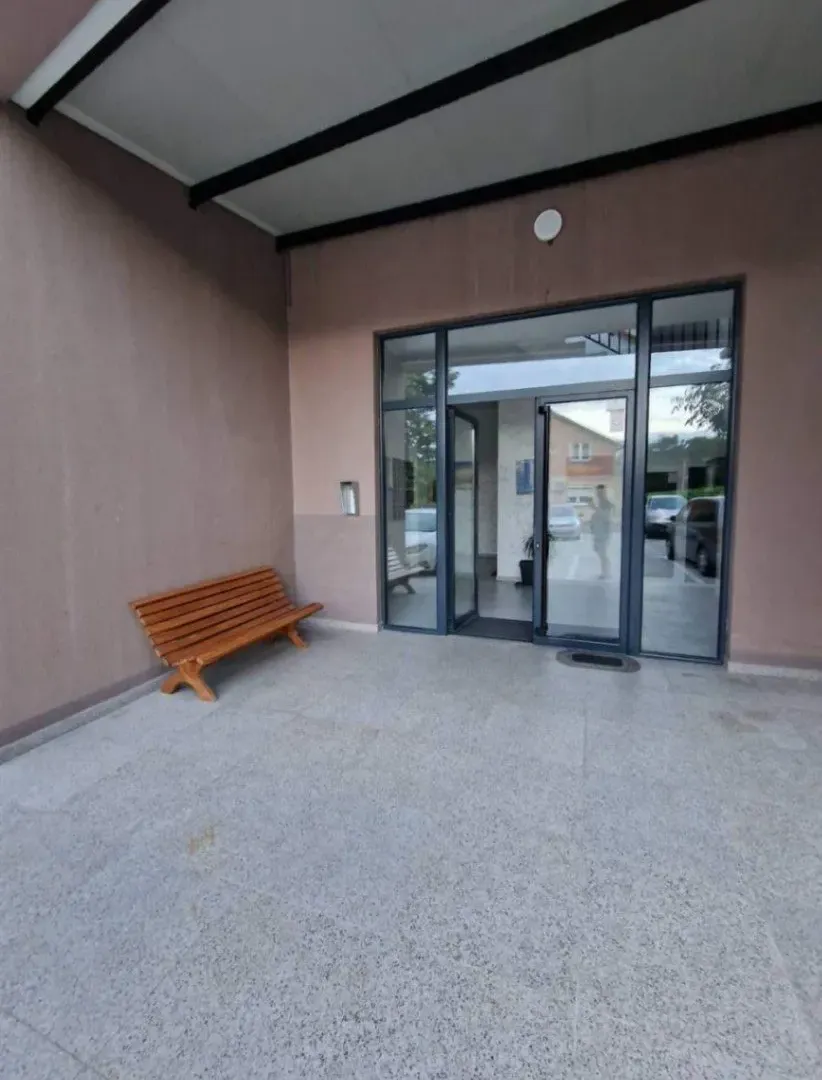 Izdavanje, jednosoban stan, 42m², Zagorič, Podgorica