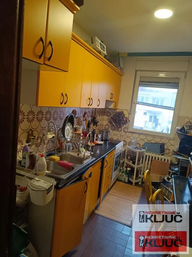Prodaja, dvosoban stan, 77m², Centar, Novi Sad