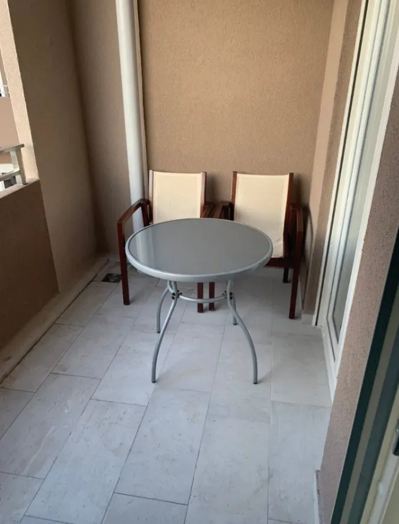 Izdavanje, jednosoban stan, 49m², Central Point, Podgorica