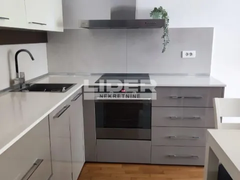 Izdavanje, trosoban stan, 67m², Slavujev Venac, Zvezdara Sve Podlokacije - image 3