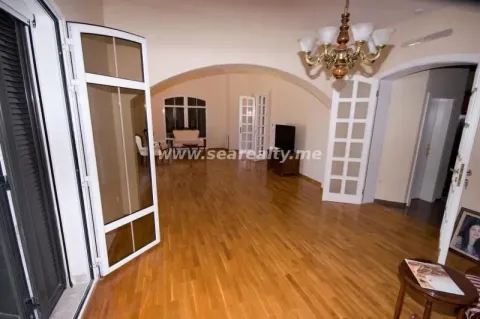 Sale, house, 460m², Zagorič, Podgorica - image 7
