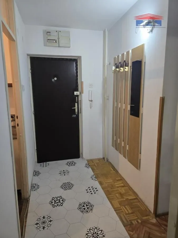 Izdavanje, dvosoban stan, 60m², Novo naselje, Novi Sad