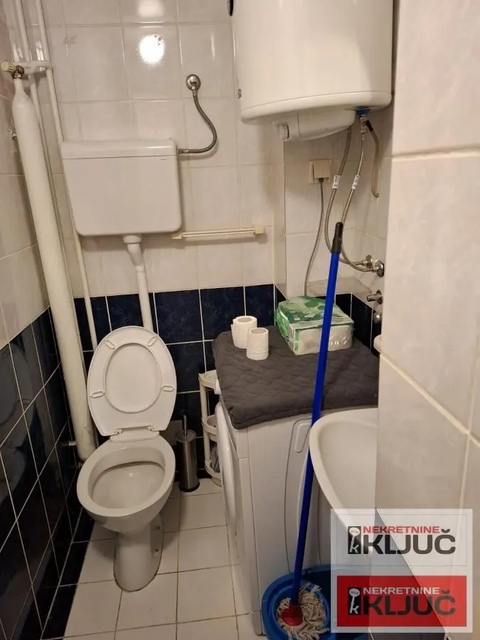 Izdavanje, garsonjera, 20m², Bulevar Oslobodjenja, Novi Sad Sve Podlokacije