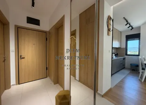Rent, two bedroom apartment, 53m², Podgorica, Crna Gora - image 16