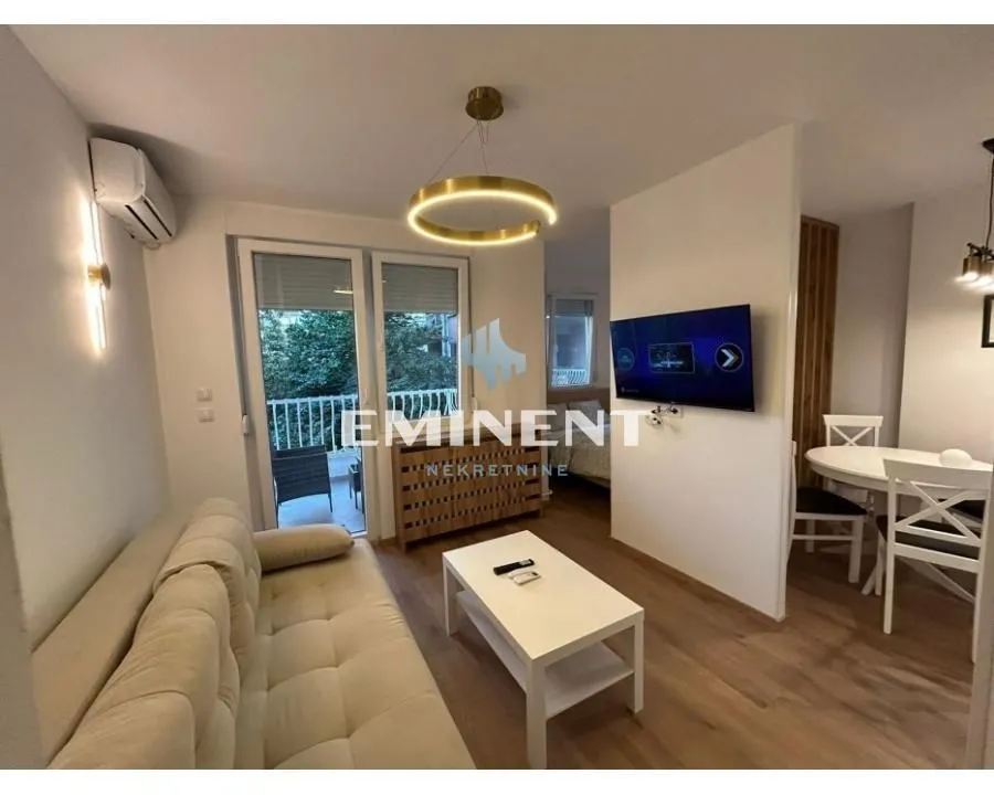 Rent, apartment, 34m², Stari Grad, Beograd