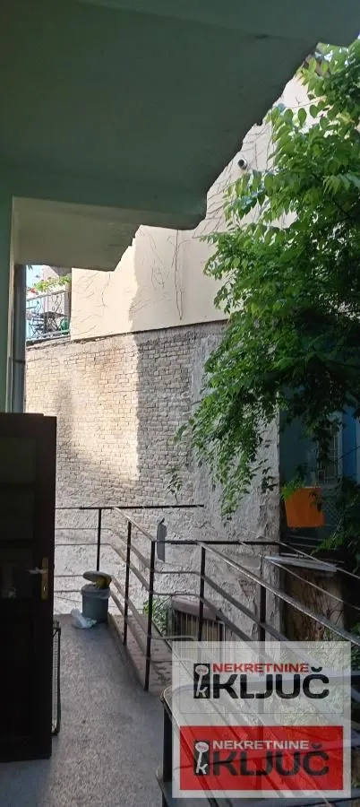 Prodaja, trosoban stan, 102m², Centar, Novi Sad