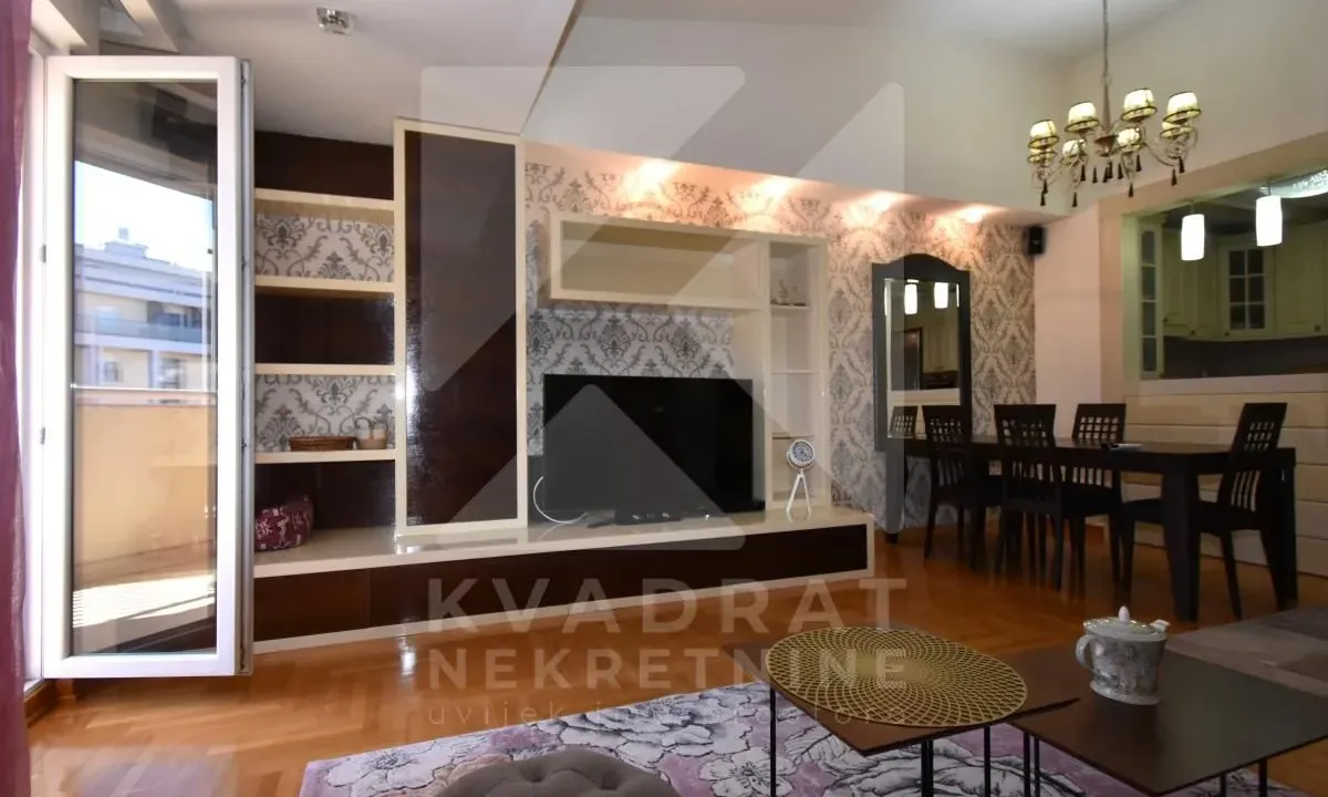 Izdavanje, dvosoban stan, 92m², City Kvart, Podgorica