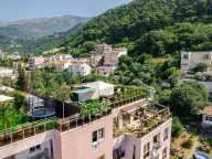 Izdavanje, trosoban stan, 400m², Budva, Crna Gora - image 17