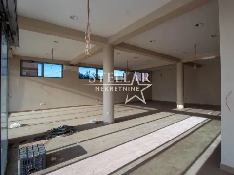 Izdavanje, poslovni prostor, 386m², Gornja Gorica, Podgorica - image 7