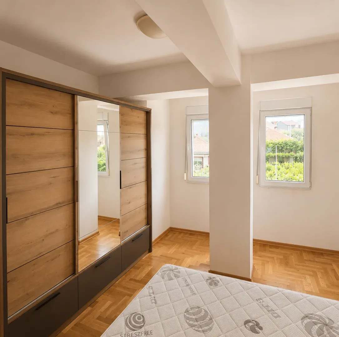Izdavanje, dvosoban stan, 85m², Preko Morače, Podgorica